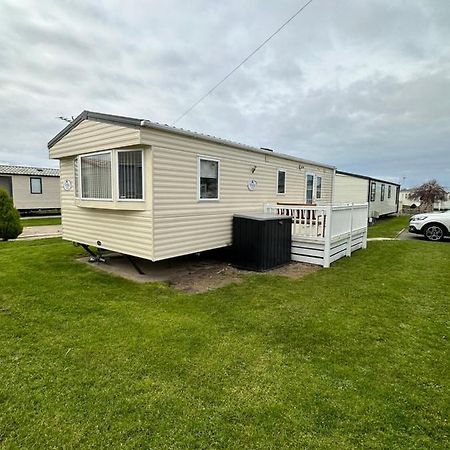 6 Berth Caravan On Marine Holiday Park Hotel Рил Екстериор снимка