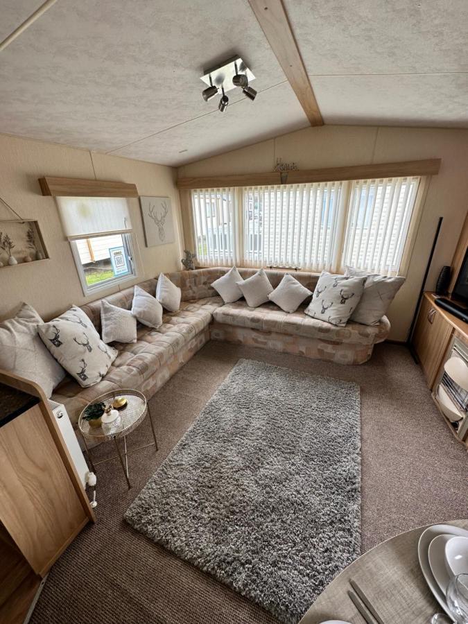 6 Berth Caravan On Marine Holiday Park Hotel Рил Екстериор снимка